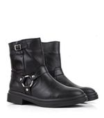 Botas-cortas-estilo-biker-de-cuero-negro.jpg