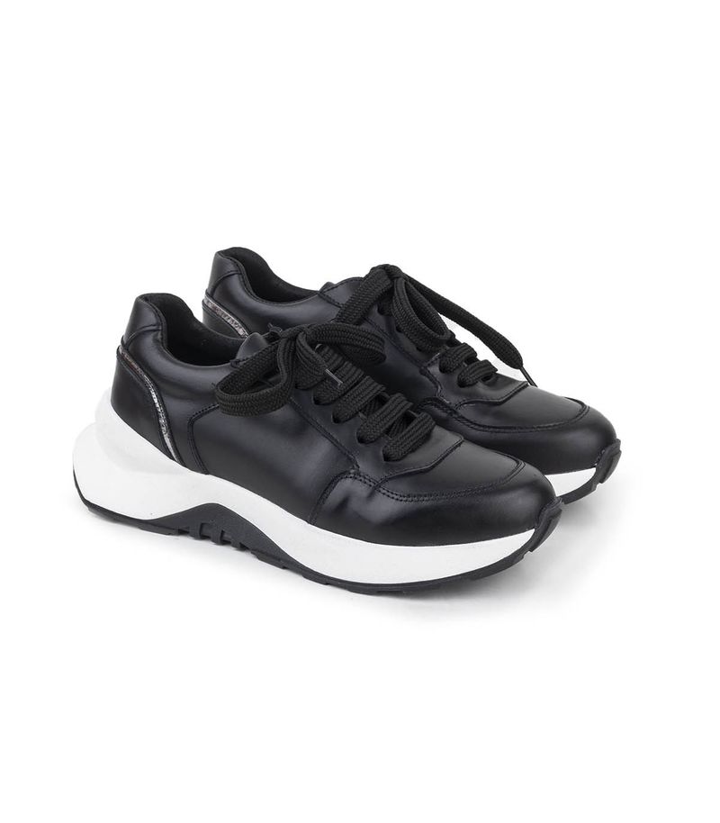 Zapatillas-estilo-deportivo-de-cuero-negro.jpg
