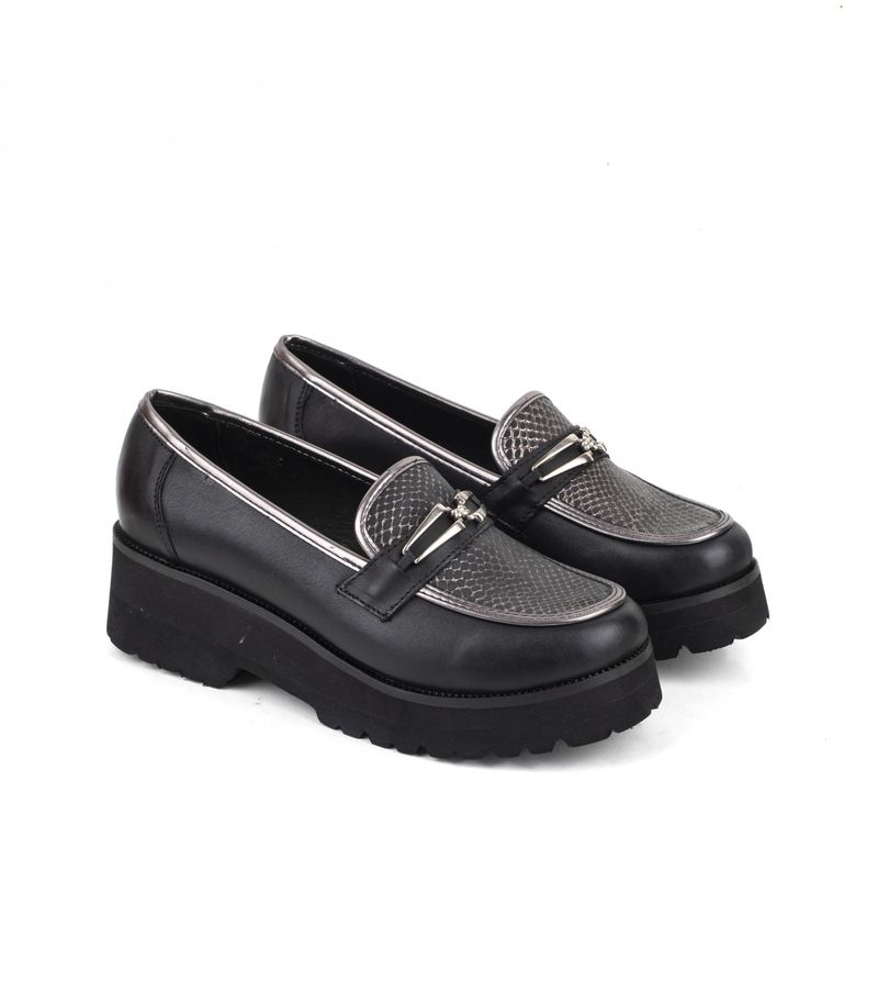 Mocasines-de-cuero-combinado-de-cuero-negro.jpg