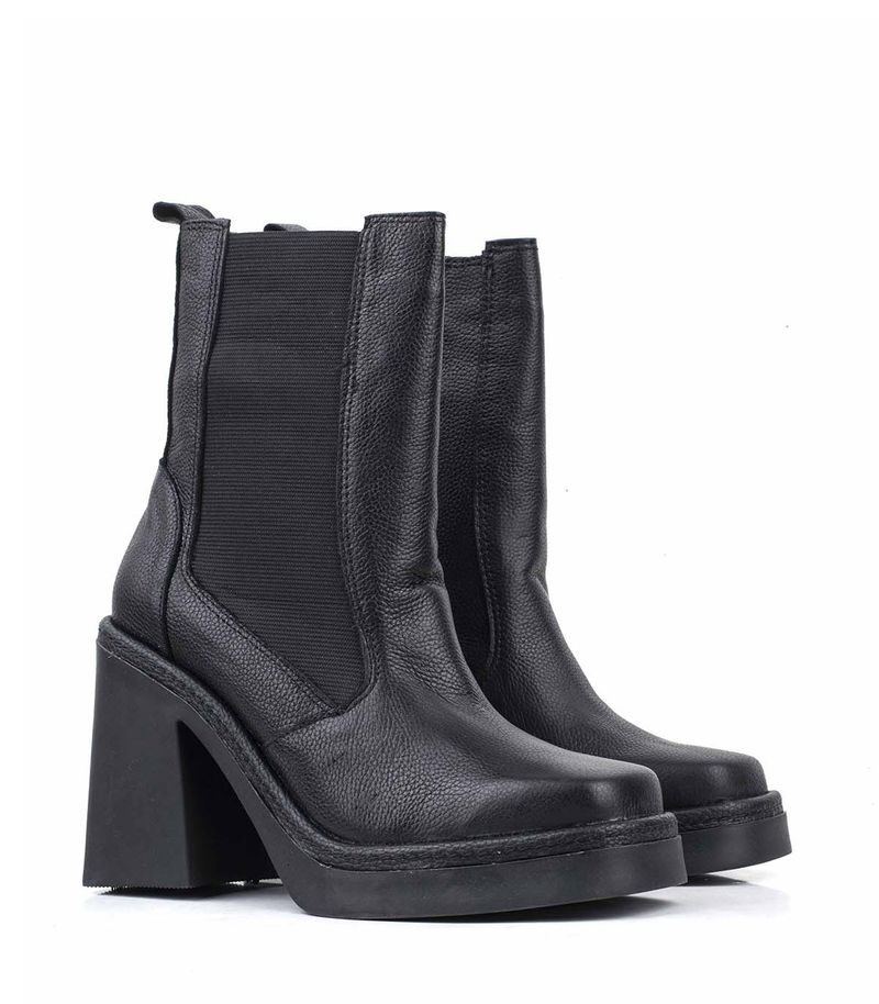 Botas-media-caña-con-elastico-de-cuero-negro.jpg