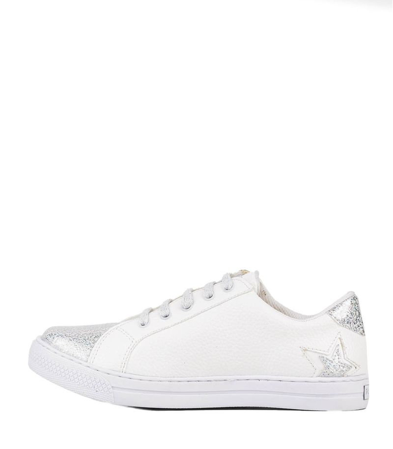 Zapatillas-de-simil-con-apliques-en-blanco.jpg