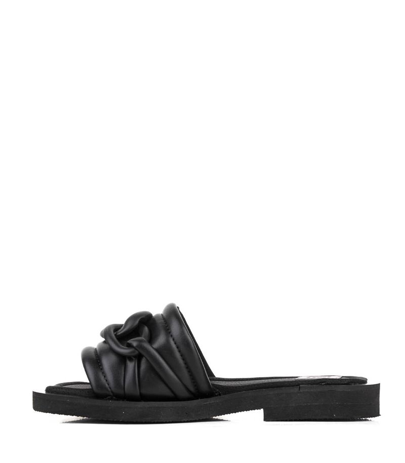 Sandalias-bajas-con-herraje-en-cuero-negro.jpg