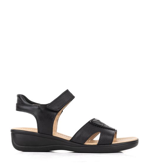 Sandalias con apliques en cuero negro