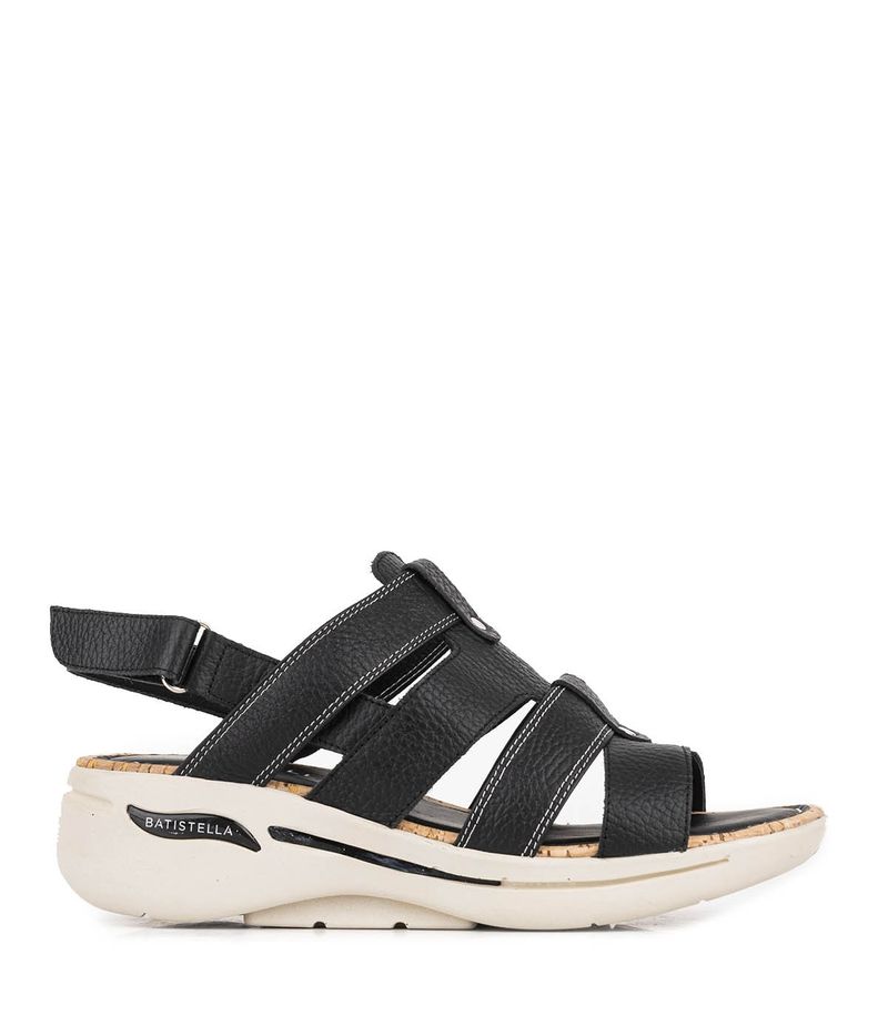 Sandalias-taco-chino-de-cuero-en-negro.jpg