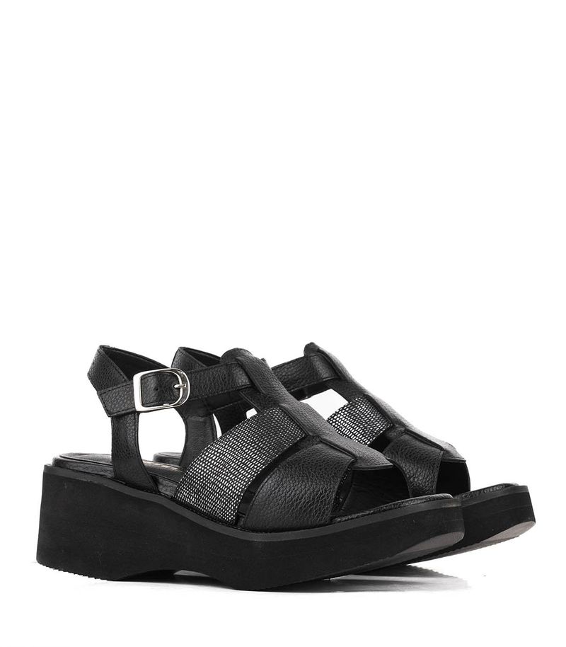 Sandalias-taco-chino-combinadas-de-cuero-en-negro.jpg