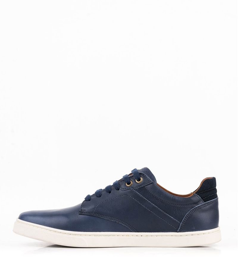 Zapatillas-urbanas-de-cuero-en-azul.jpg