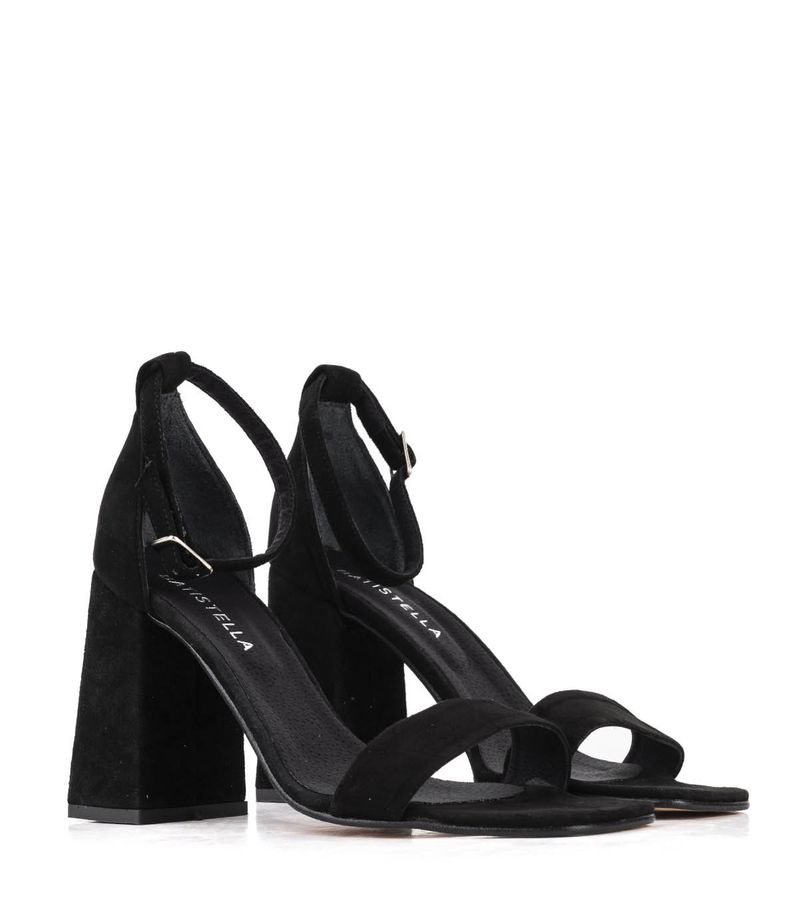 Sandalias-con-pulsera-de-gamuza-en-negro.jpg