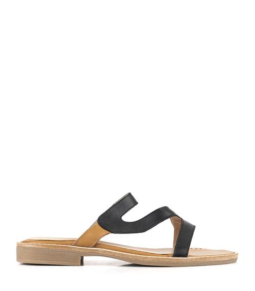 Sandalias de cintas cruzadas en cuero negro