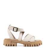 Sandalias-bajas-con-cintas-de-cuero-en-beige.jpg