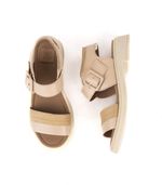 Sandalias-bajas-tramadas-de-cuero-en-natural.jpg