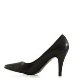 Stilletos-clasicos-de-cuero-negro.jpg