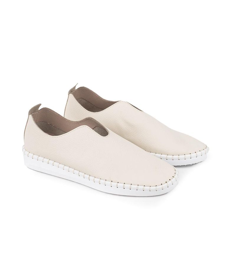 Panchas-clasica-de-cuero-en-natural.jpg