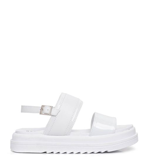 Sandalias clásicas de símil en blanco