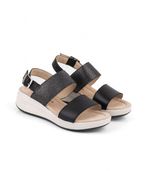 Sandalias-clasicas-combinadas-de-cuero-negro.jpg