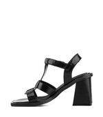 Sandalias-estilo-romana-de-charol-negro