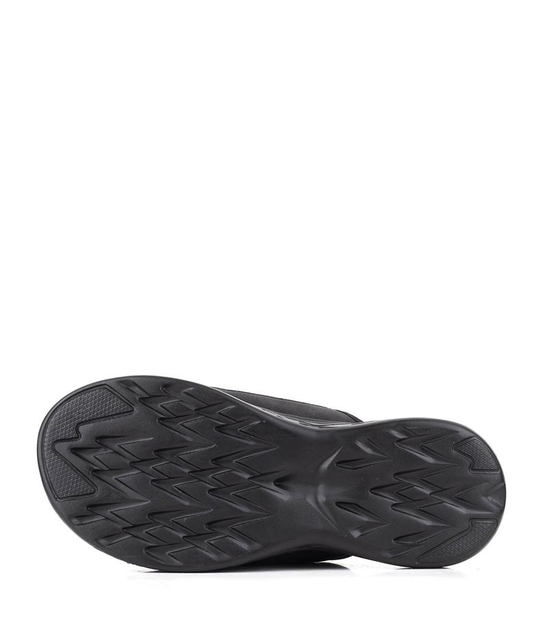 Sandalias-de-goma-con-velcro-en-negro