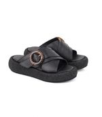 Sandalias-con-rafia-de-cuero-negro