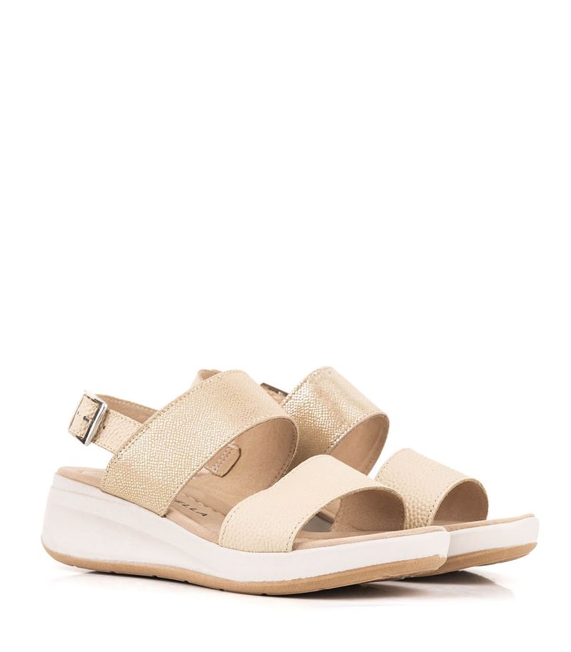 Sandalias-clasicas-combinadas-de-cuero-en-beige