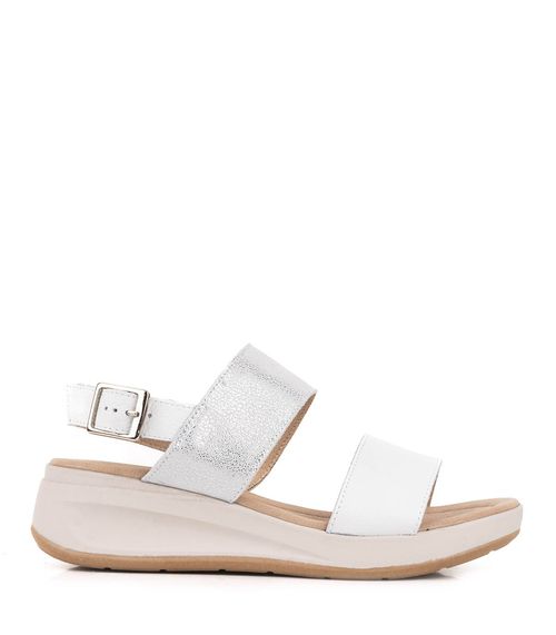 Sandalias clásicas combinadas de cuero en blanco