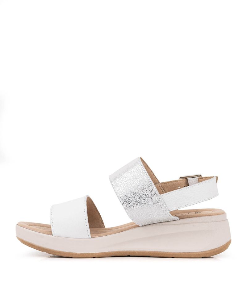 Sandalias-clasicas-combinadas-de-cuero-en-blanco