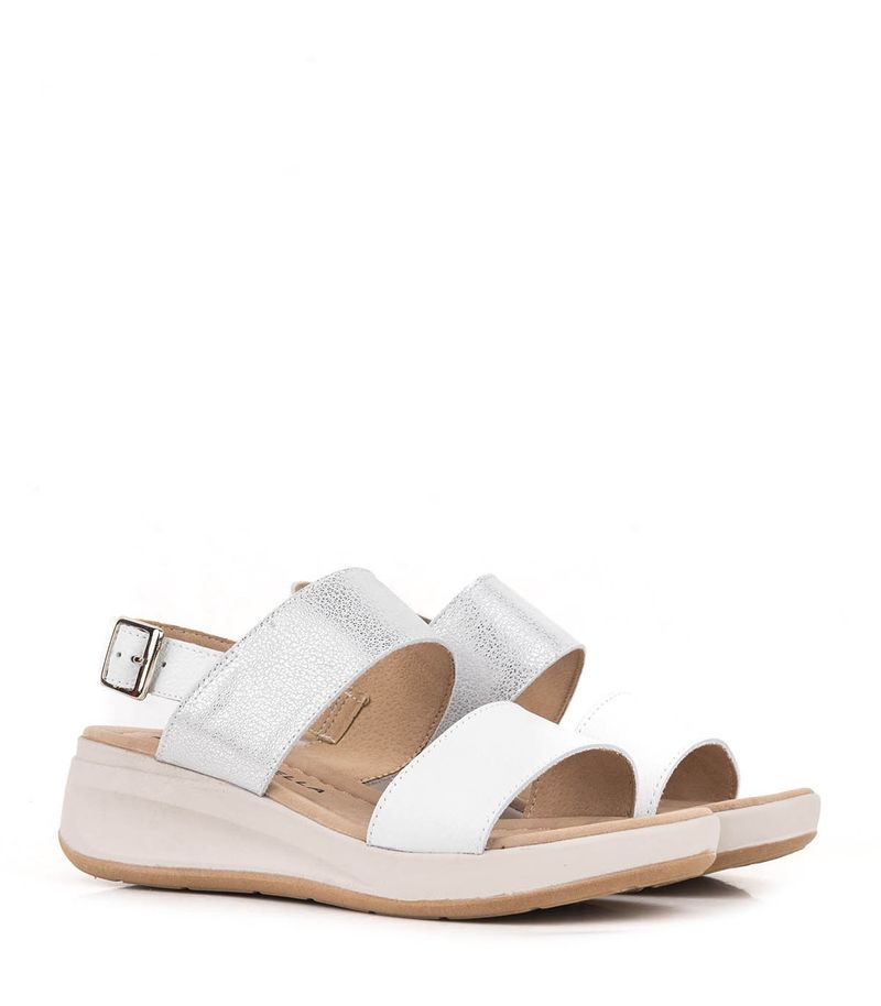 Sandalias-clasicas-combinadas-de-cuero-en-blanco