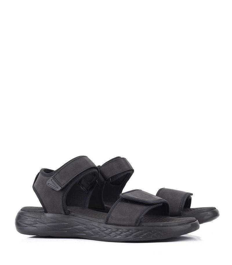 Sandalias-con-velcro-en-simil-negro