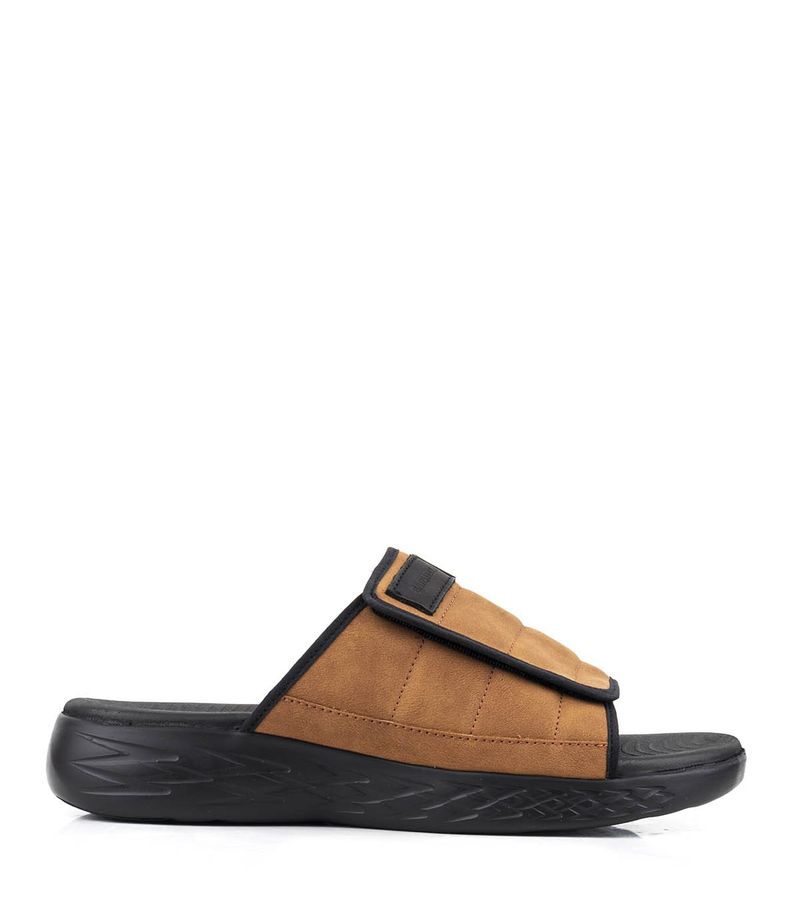 Sandalias-de-goma-con-velcro-en-suela