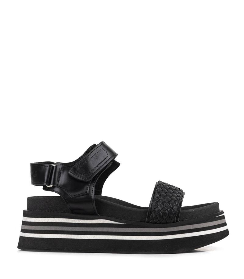 Sandalias-base-corrida-de-cuero-en-negro
