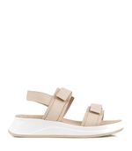 Sandalias-con-velcro-de-cuero-en-beige