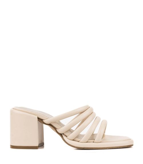 Sandalias con cintas de cuero nude