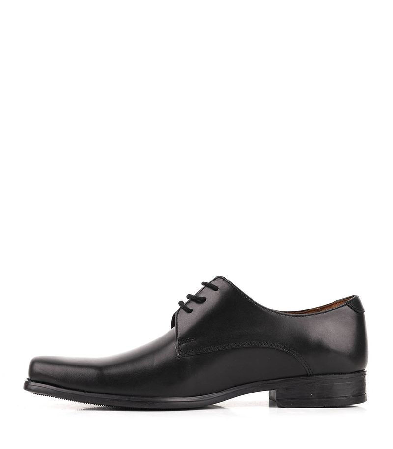 Zapatos-de-vestir-en-cuero-negro