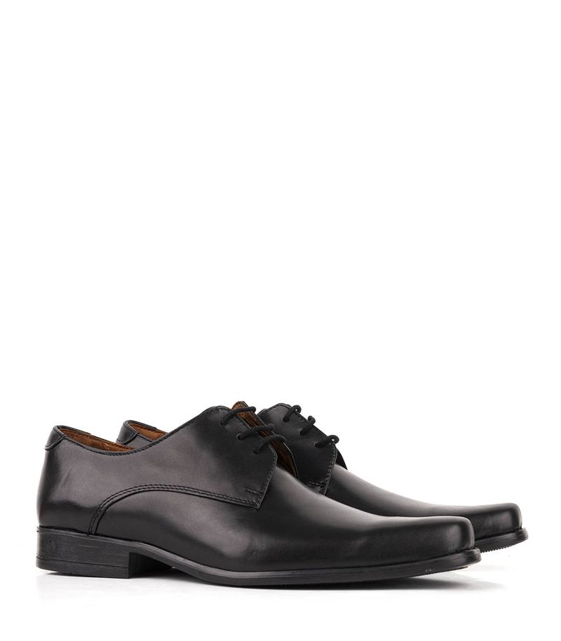 Zapatos-de-vestir-en-cuero-negro