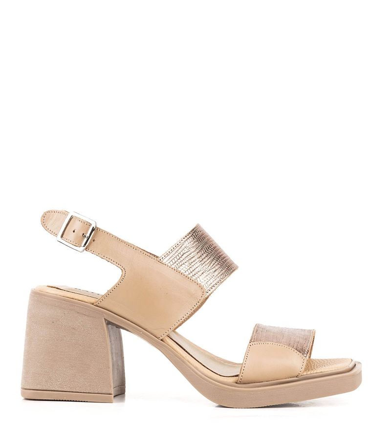 Sandalias-de-cuero-combinadas-en-camel