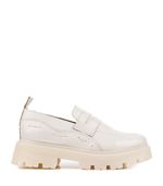 Mocasines-base-tractor-blanca-de-charol-natural