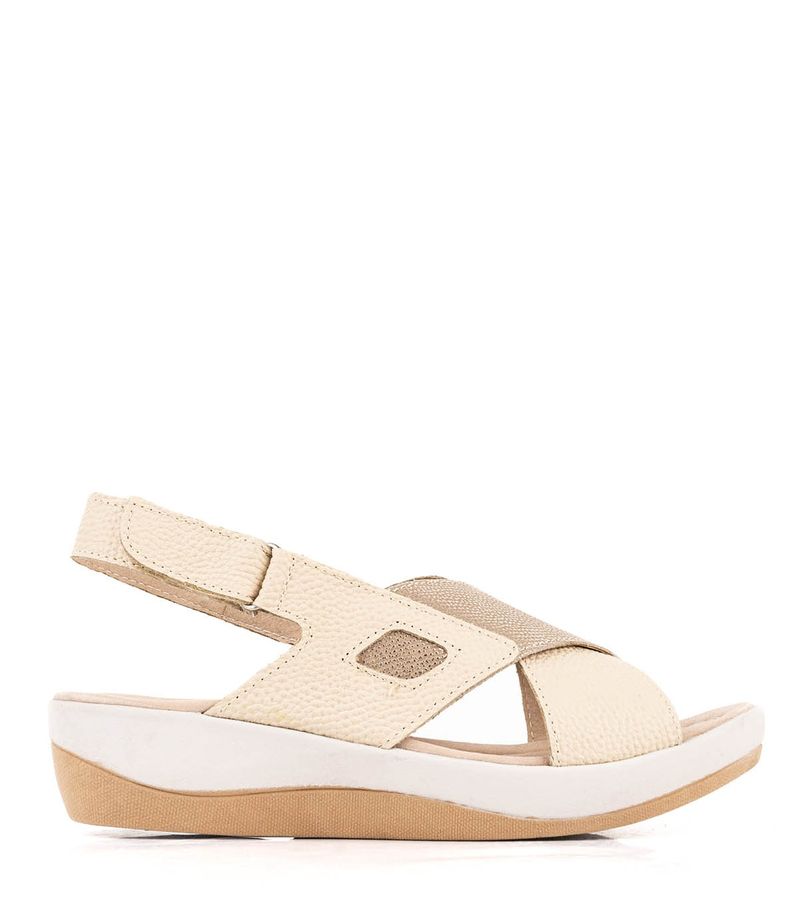 Sandalias-de-cuero-reptil-en-natural