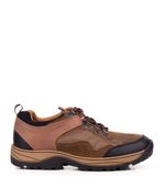 Zapatillas-estilo-trekking-de-cuero-en-marron