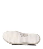 Zapatillas-urbanas-de-cuero-marron-con-base-blanca