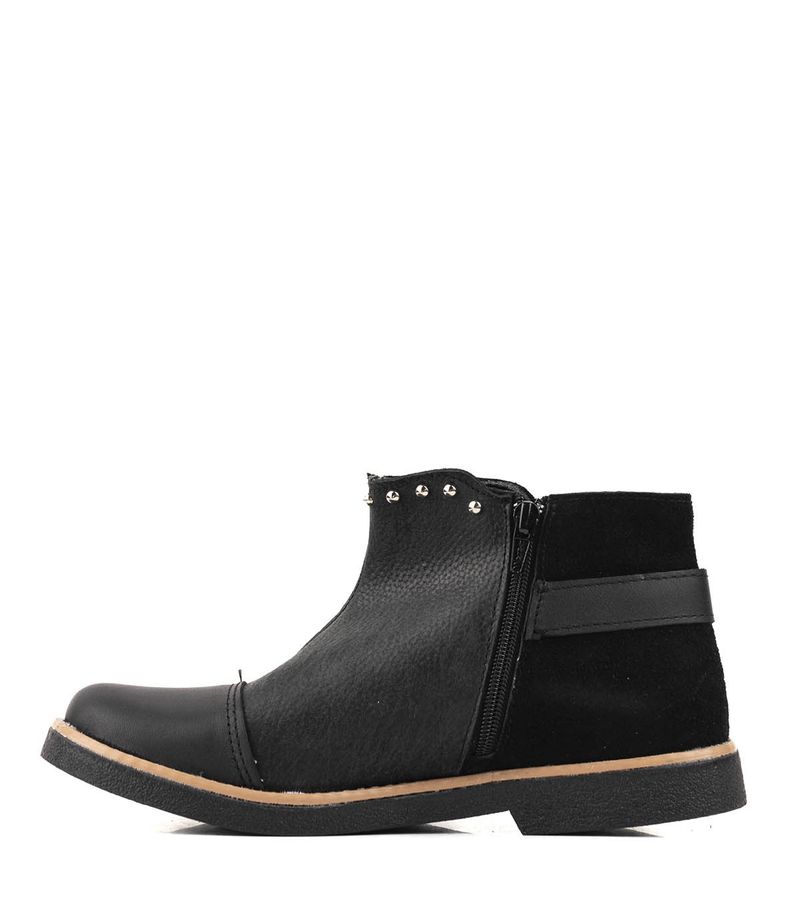 Botas-cortas-bajas-de-cuero-combinadas-en-negro