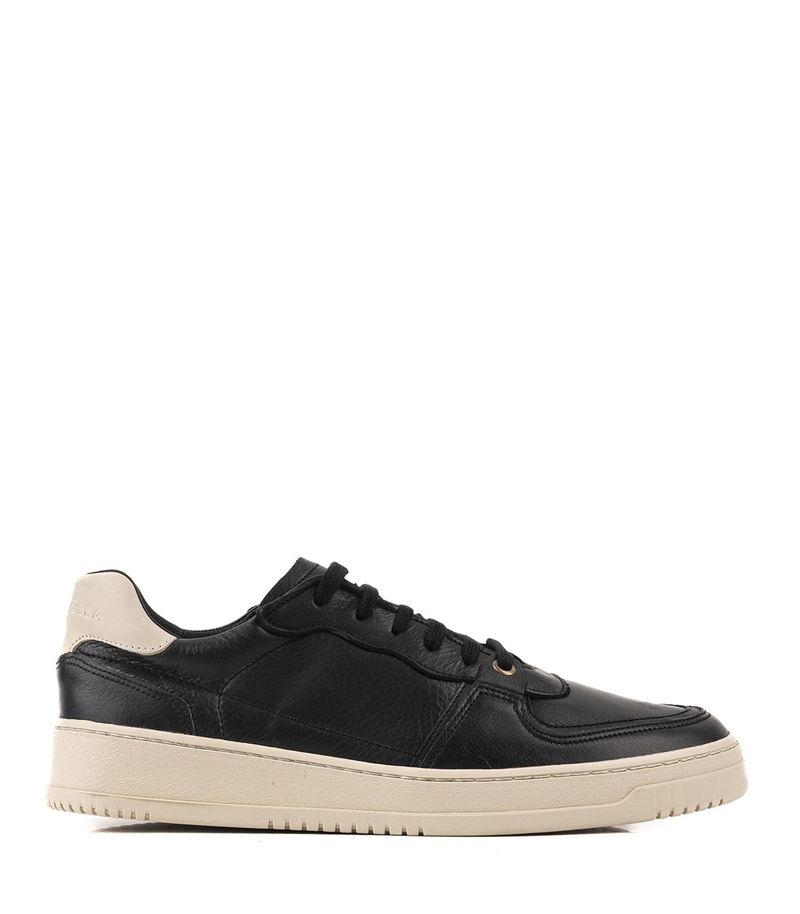 Zapatillas-estilo-urbanas-de-cuero-negro