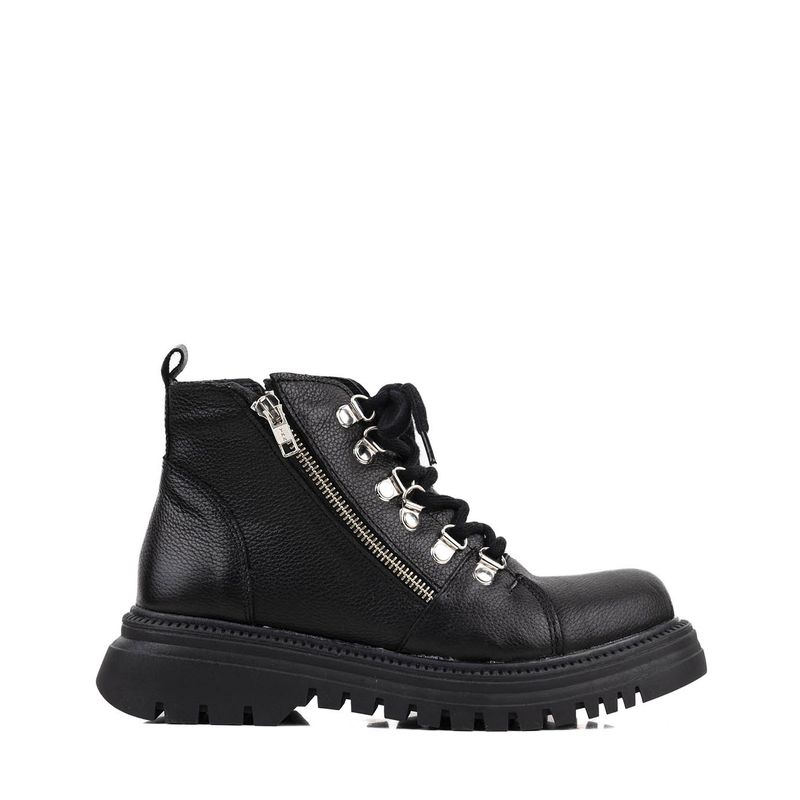 Borcego estilo alpino de cuero negro Batistella Tienda Online