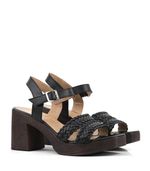 Sandalias-trenzadas-de-cuero-negro