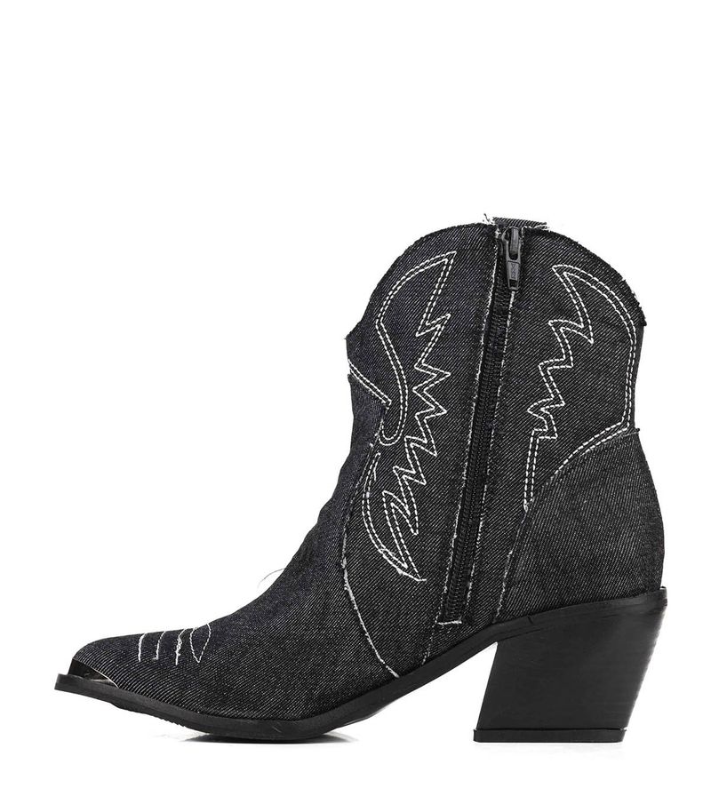 Botas-cortas-texanas-de-tela-en-negro