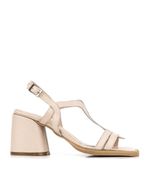 Sandalias-taco-ancho-de-cuero-en-nude