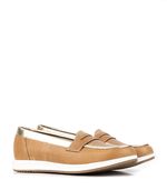 Mocasines-de-cuero-con-detalles-en-camel