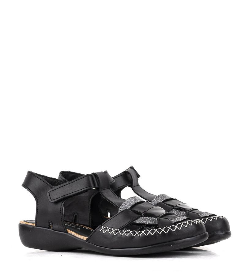 Confort-calados-de-cuero-en-negro