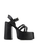 Sandalias-con-cintas-de-cuero-negro