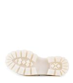 Mocasines-base-tractor-blanca-de-charol-negro