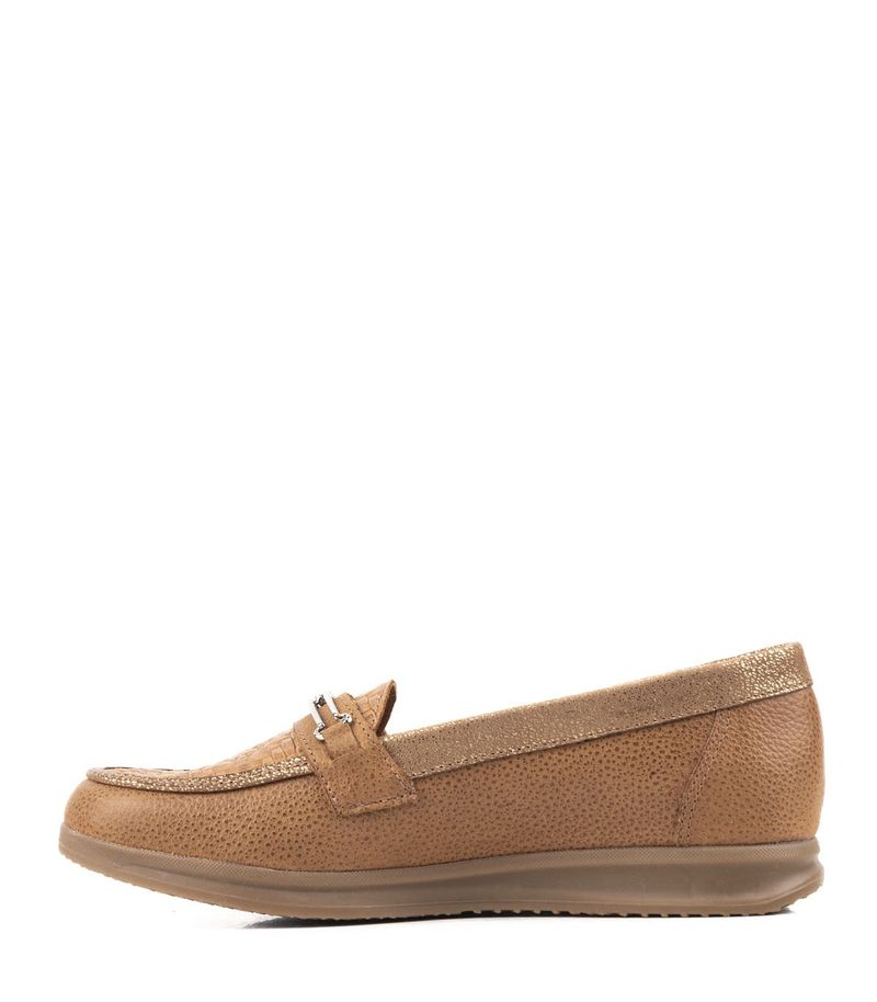 Mocasines-combinados-en-metalizado-de-cuero-camel