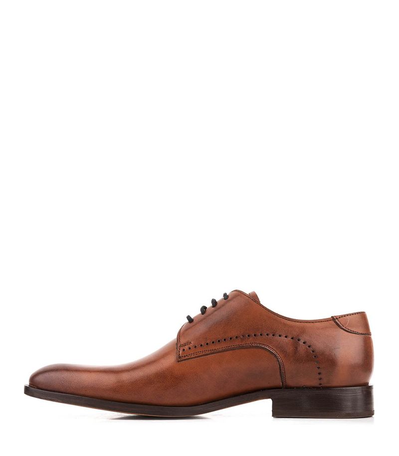 Zapatos-de-vestir-acordonados-en-cuero-suela