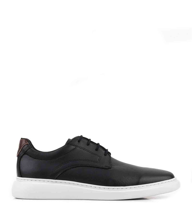 Zapatos-sport-acordonados-de-cuero-negro